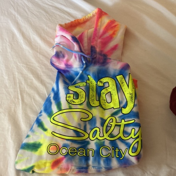 Variety of 14 hoodies - Picture 8 of 15